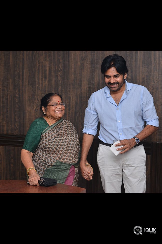 Pawan-Kalyan-Mother-Donation-For-Janasena-Party